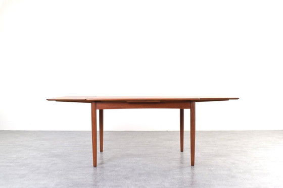 Image 1 of Table de salle à manger extensible en teck danois, style milieu du XXe siècle, années 1960.
