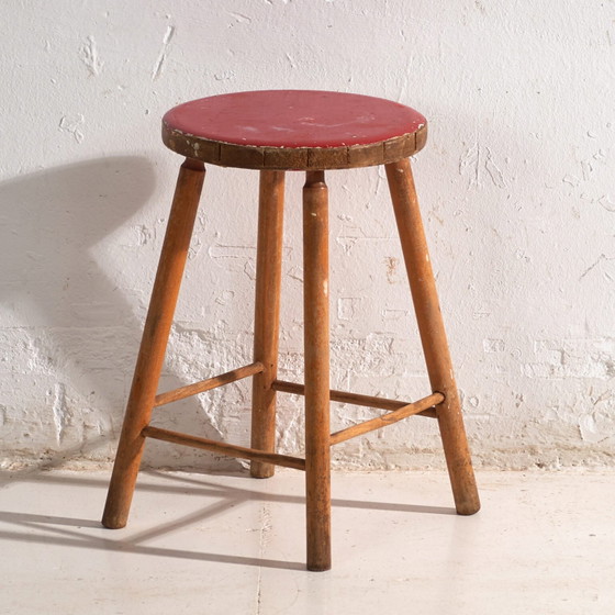 Antique wooden stool with round seat – Central Europe, circa 1950 – Rustic (photo 8 of 34)