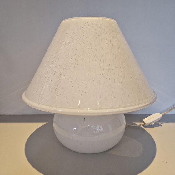 Image 1 of Lampada da tavolo vintage bianca di Glashutte Limburg, lampada a fungo