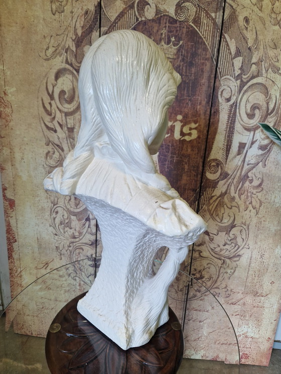 Image 1 of Hermoso busto grande de 56 cm