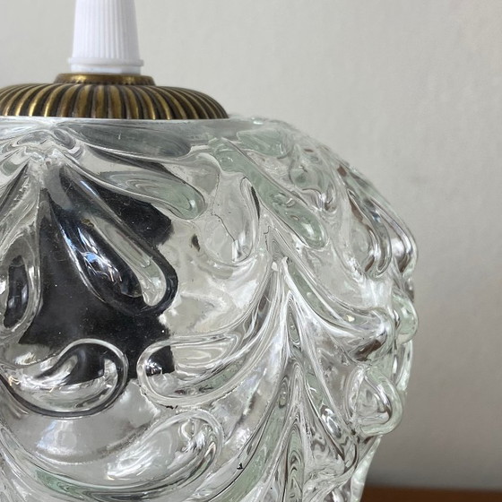 Image 1 of Lámpara portátil antigua de globo en vidrio transparente