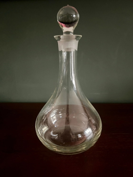 Carafe soufflée à la bouche du milieu du siècle avec un design classique en forme de goutte. Très solidement (photo 6 of 6)