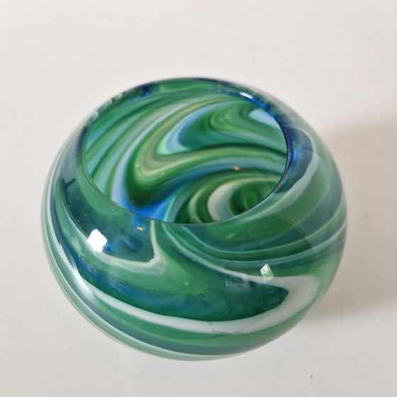 Image 1 of Jarrón de cristal con forma de bola de Mdina, años 60 y 70, con forma de espiral