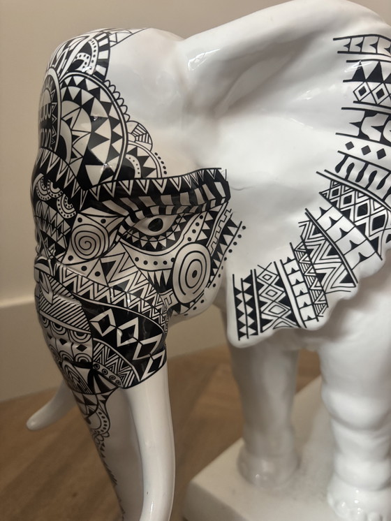 Image 1 of Meissen x Hugo Boss : Les Big Five (éléphant)