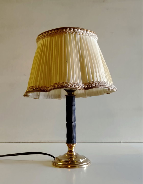 Lampe à poser en laiton et bakélite - mid.XXeme, Doré (photo 4 sur 10)