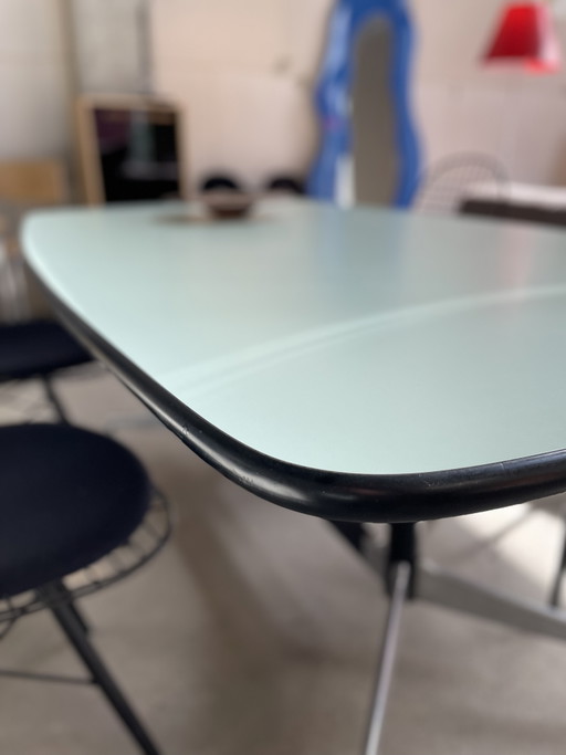 Eames Segmented Tisch Vitra Herman Miller Lizenz