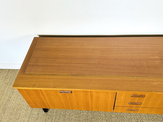 Image 1 of Scandinavisch dressoir van teakhout, 1960