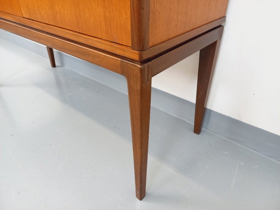 Image 1 of Kleine vintage Scandinavische teakhouten kaptafel met spiegel uit de jaren 60