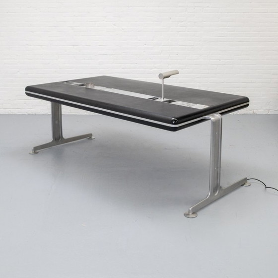 Image 1 of Executive Agency Alex Linder '70s