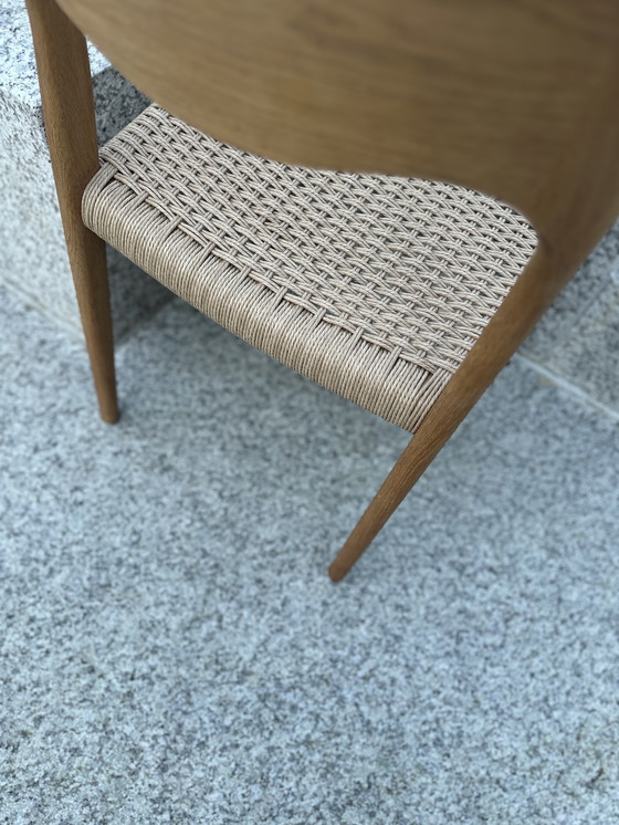 Image 1 of 4 eiken Niels Otto Moller eetkamerstoelen met papercord