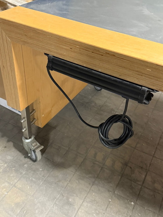 Image 1 of Tafels op wielen 299x99x74