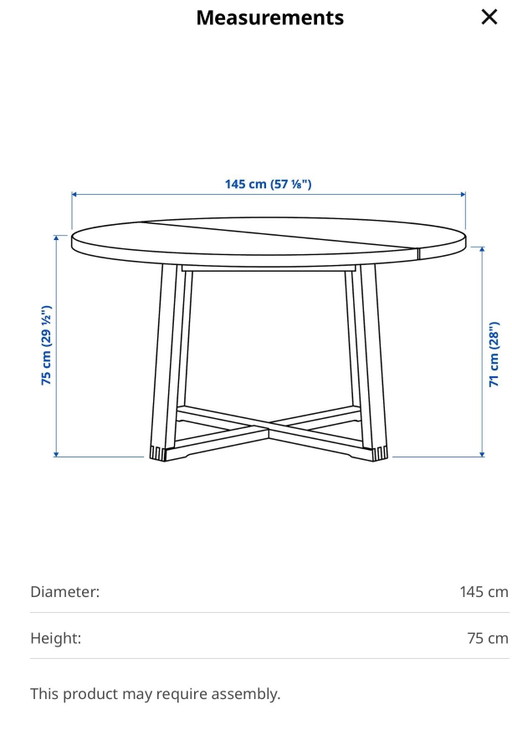 Mesa de comedor redonda y 4 sillas.