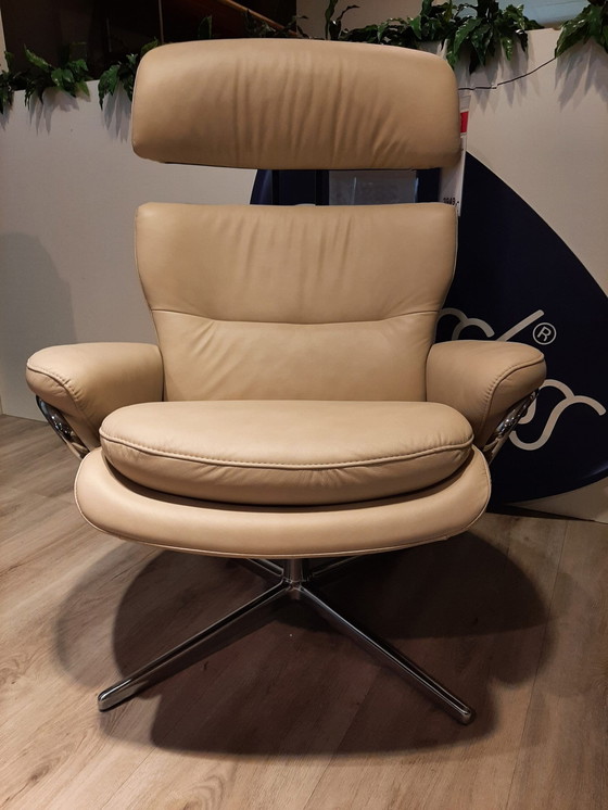 Image 1 of Stressless Rome recliner with ottoman