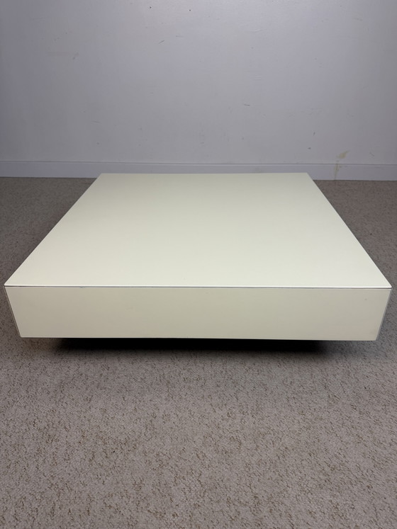 Image 1 of Tavolino da caffè laccato bianco – design minimalista degli anni '70/'80