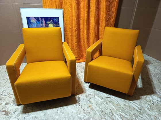 Image 1 of CASSINA Paire de fauteuils Utrecht 637 NEUF 2026 en laine KVARD Moutarde par Gerrit Rietveld