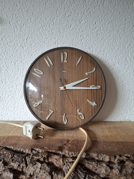 Retro wall clock