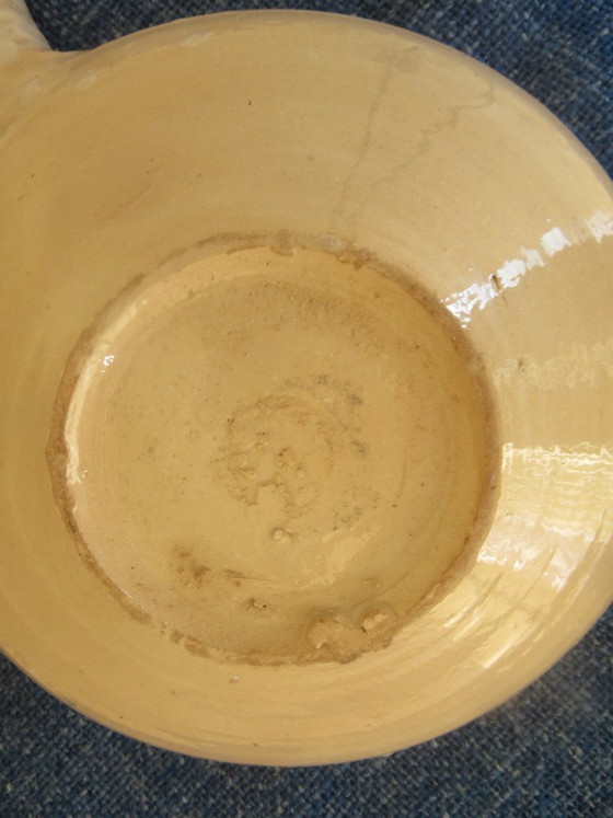 Image 1 of Piccola casseruola in ceramica con decorazione a forma di pesce, ceramica artigianale, realizzata a mano, rif. 110726