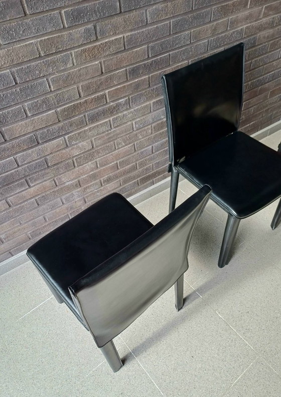 Image 1 of 4 x Chairs in Black Leather by Arper, Italy
