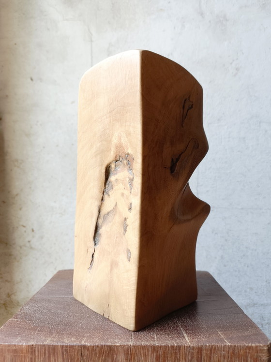 Image 1 of Vase/sculpture in carved solid oak
