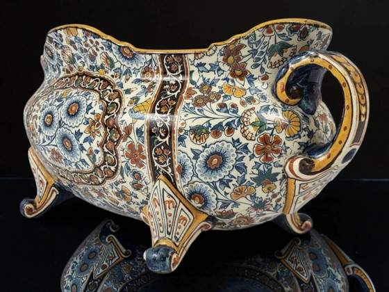 Jardinière en faïence Gien du 19ème siècle avec décor persan. – Vases, Porcelain (photo 6 of 11)