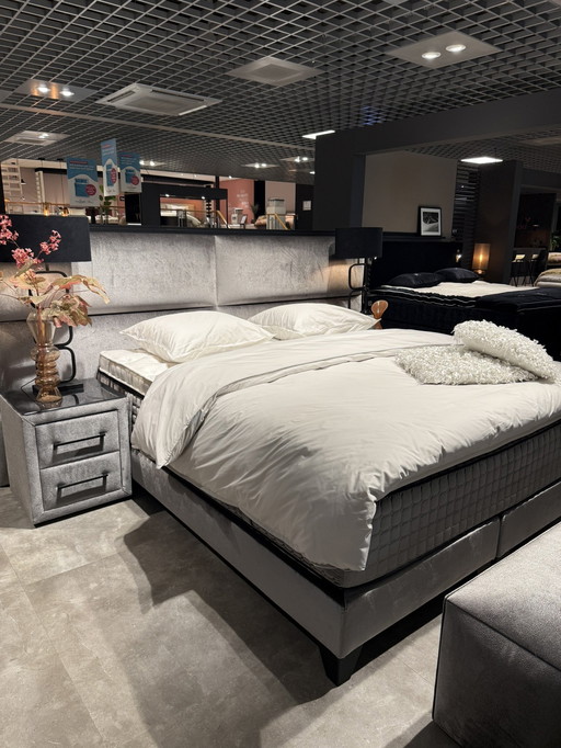 Serta Premium Brut Boxspringbett - 180x210