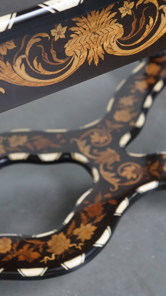 Image 1 of Table ancienne en marqueterie hollandaise du 19ème siècle