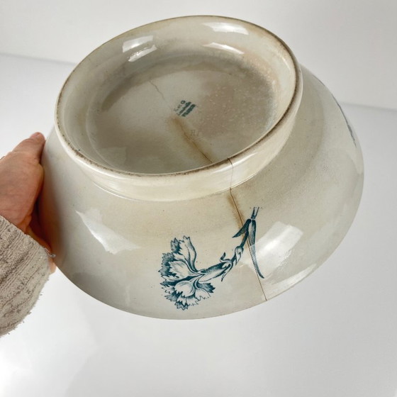 Image 1 of Ensaladera con patas, diseño "Oeillet", KG Lunéville, piedra de hierro, siglo XIX