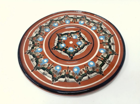 Image 1 of Piatto decorativo vintage in argilla, ceramica dipinta a mano
