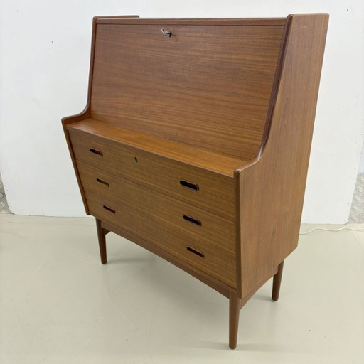 Secretaire 37 Arne Wahl Iversen voor Vinde Møbelfabrik – high boards, Wood