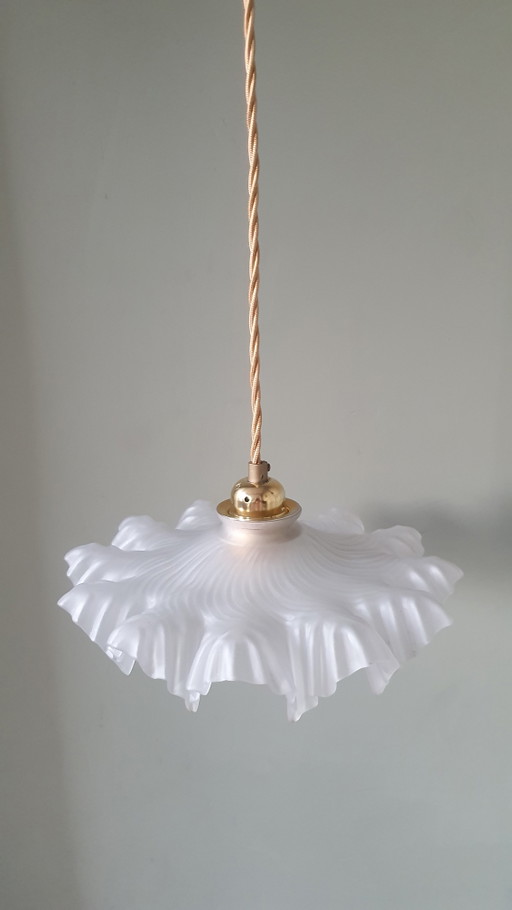 Französische Vintage Hängelampe aus Milchglas im Clichy-Stil