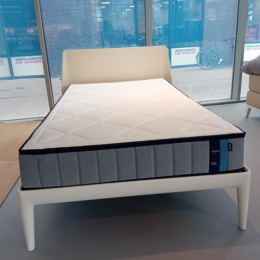 Auping Essential Bett 120 x 210 cm reinweiß