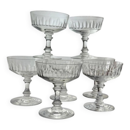 7 coupes de champagne en cristal des années 1950
