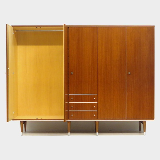 Image 1 of Ampio armadio vintage a 5 ante con tre cassetti in teak, anni '60.