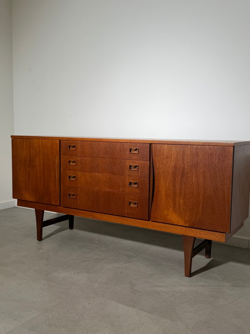Vintage Beaver & Tapley Teak Sideboard – Mid-Century Modern – dressoirs (photo 2 of 6)