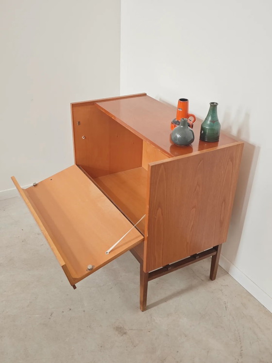 Opbergkist of minibar van Frantisek Mezulanik voor Up Zavody – Barkrukken, Wood, Mid Century Modern (photo 7 of 21)