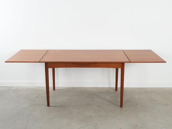 Image 1 of Table en teck, design danois, années 1970, production : Danemark