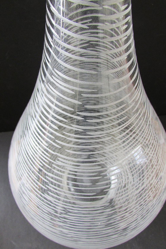 Image 1 of Handgeblazen en handgeëtste vaas van helder glas 