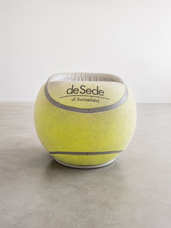 Poltrona Tennisball De Sede – Poltrone, Pelle, Plastica (photo 2 of 5)