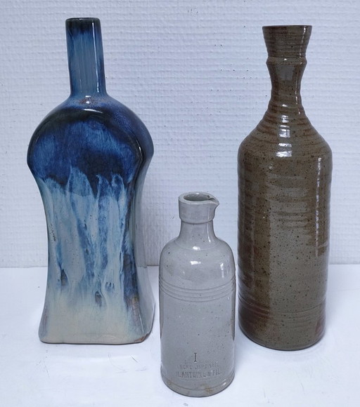 tre vasi vintage in ceramica a forma di bocciolo