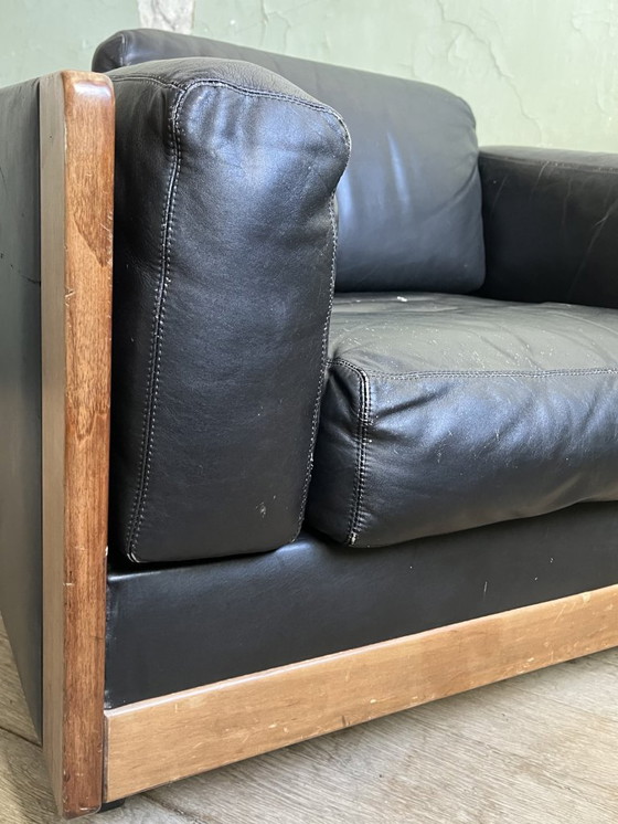 Image 1 of Gestoffeerde fauteuil 920 in hout en leer van Afra en Tobia Scarpa (jaren 70)