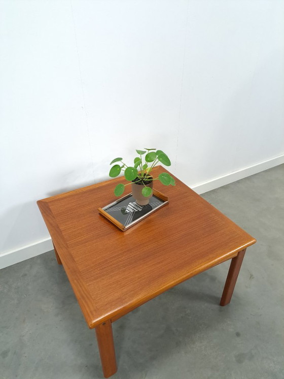 Image 1 of Table basse carrée danoise Glostrup en teck, n°1