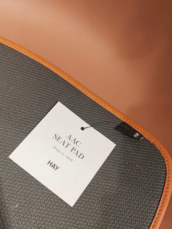 Image 1 of 2 chaises HAY AAC 226