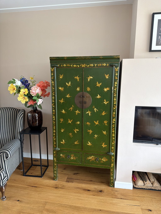 Chinese bruidskast groen met goudkleurige vlinders en bloemen