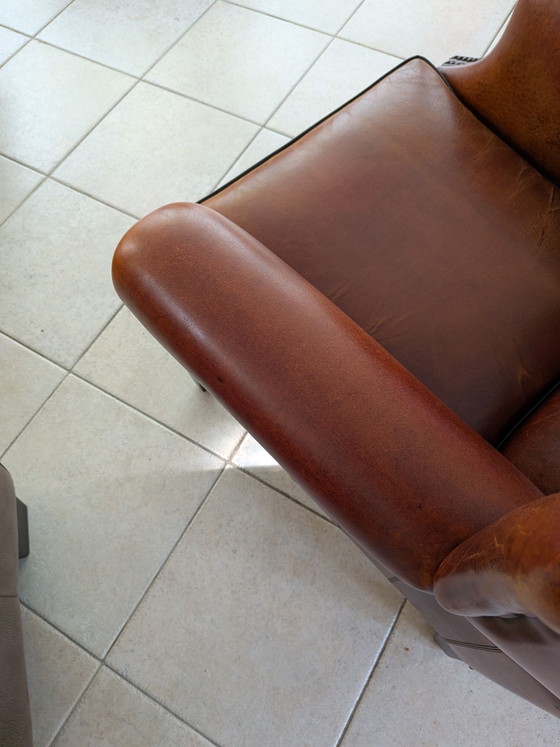 A sheepskin leather wingback armchair in very good condition – lounge Atlier, Metal (photo 4 of 10)