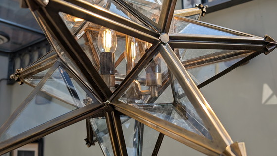 Image 1 of Große sternförmige Pendelleuchte