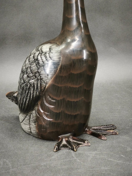 Image 1 of Sculpture de canard en laiton coulé peint à la main, fabriquée en France dans les années 1960