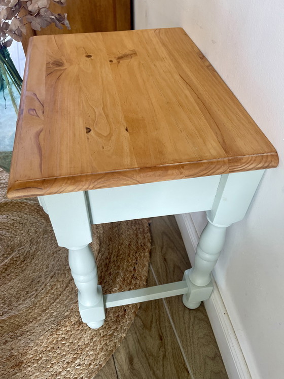 Image 1 of Mesilla de noche