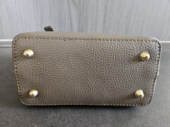 Italienische Lederhandtasche – Henkeltaschen, Leather (photo 3 of 5)
