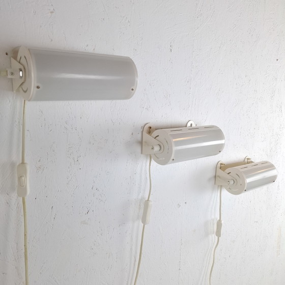 Image 1 of 3 lampade da parete vintage Ikea Smyg in metallo/plastica bianca