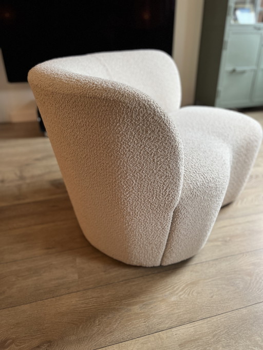 Fauteuil Prachtige WOOD Stone en bouclé crème kleur.